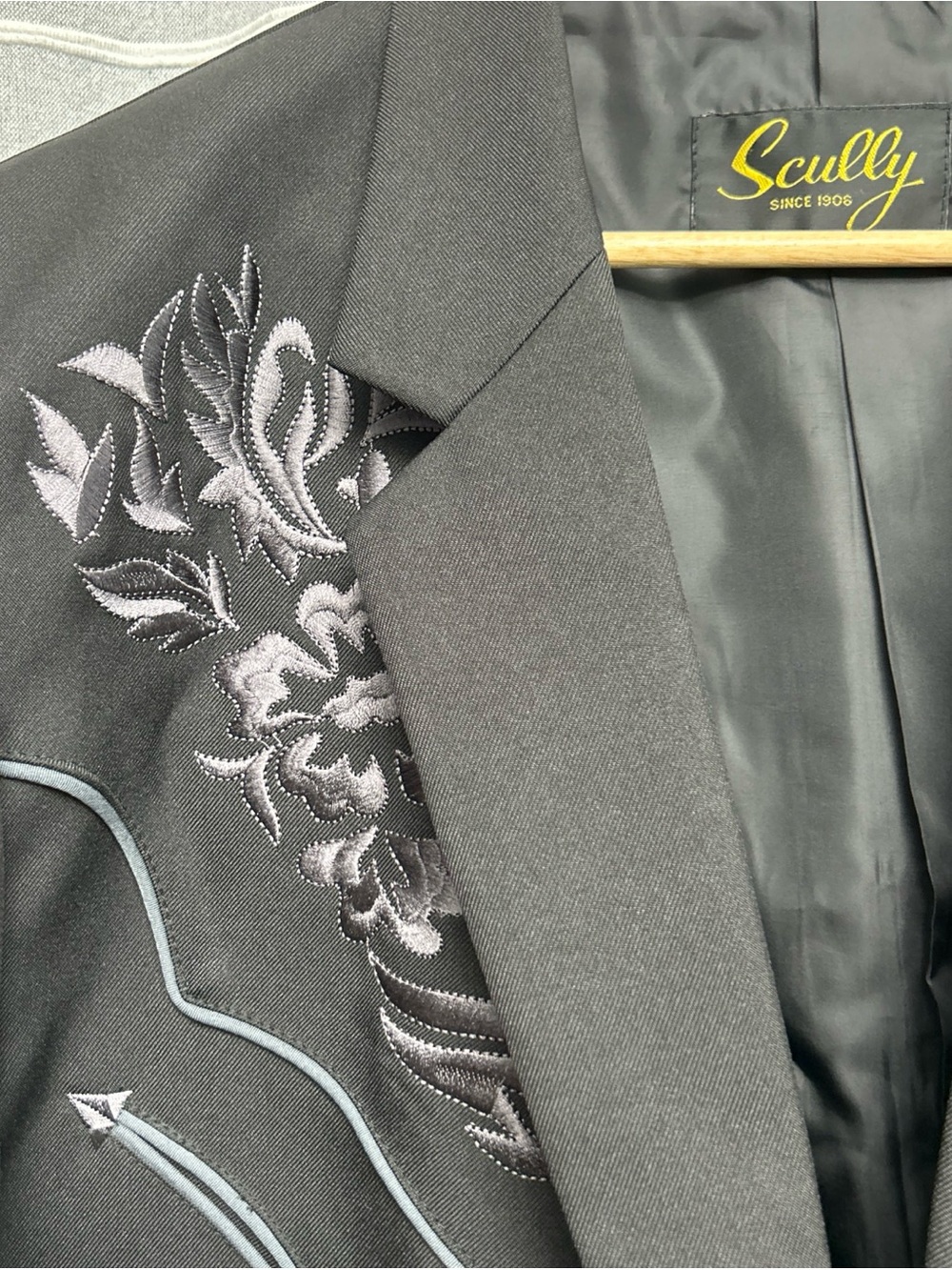 Scully Black Western Embroidered Sport Coat - Picture 8 of 16
